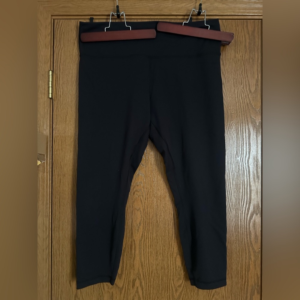 Lululemon gray wunder train leggings. Size 18.